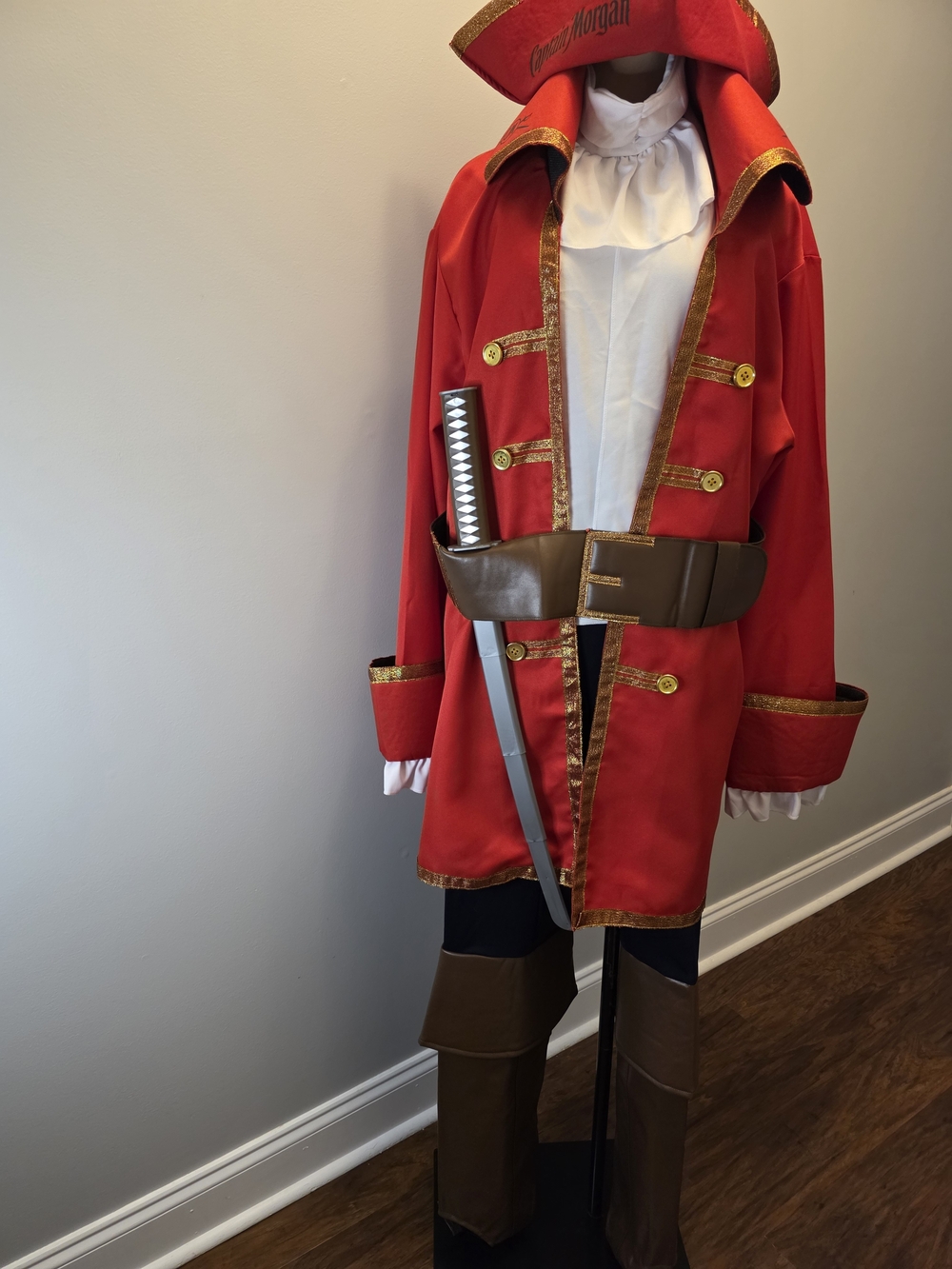 Captain Morgan Deluxe Men's Pirate Costume